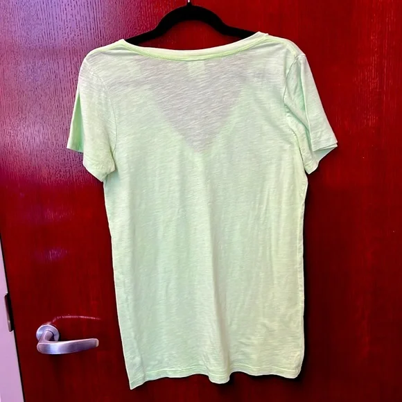 𝅺PINK Brand/V-Neck Tee - Size L - Picture 5 of 6